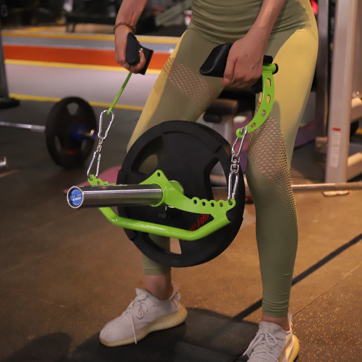 مقابض سحب لأسفل، تي-بار، في-با - مراجعة Home Gym Lat Pulldown وسعره